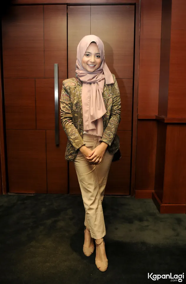 Elyzia Mulachela, Meriza Febriani, Kalam-Kalam Langit