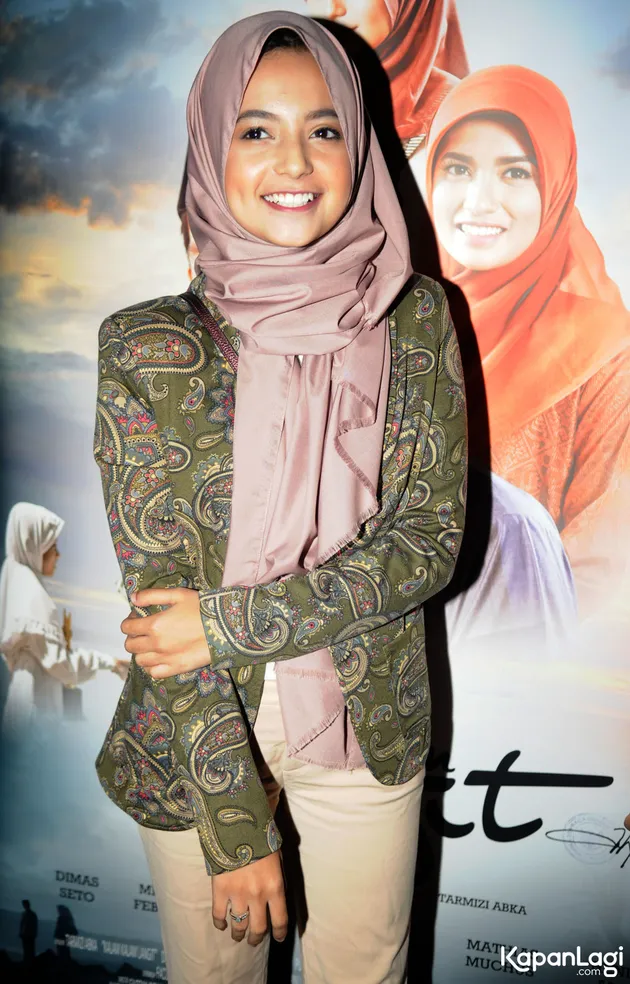Elyzia Mulachela, Meriza Febriani, Kalam-Kalam Langit