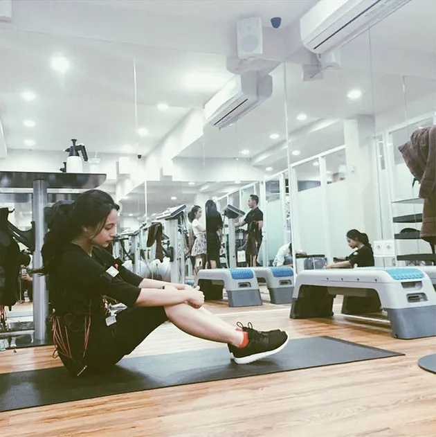 Elyzia Mulachela &amp; Riza Shahab