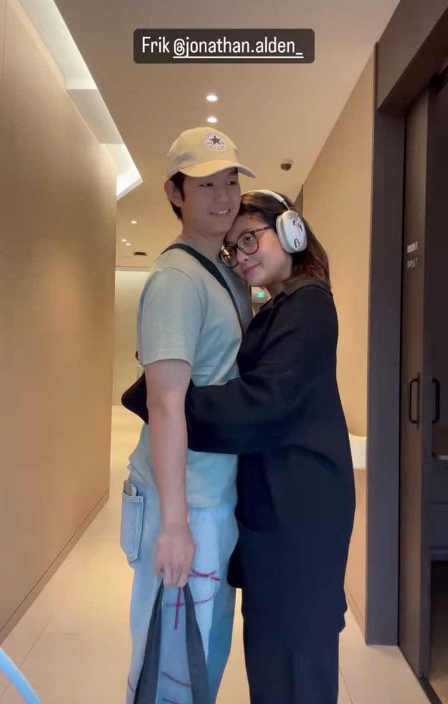 Is This Allowed To Be This Funny? Peek at 8 Photos of Awkarin and Jonathan Alden Sucking Fat in South Korea