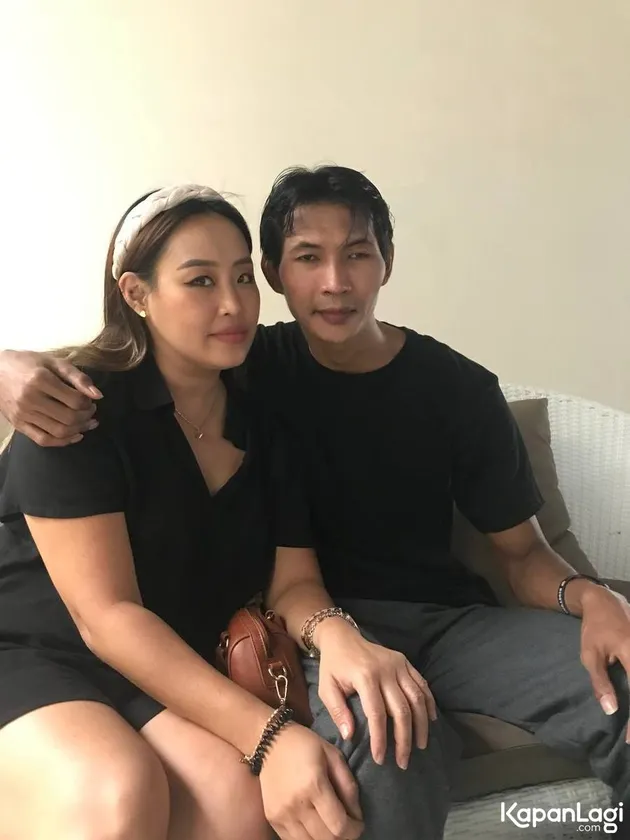 Pinkan Mambo Nikah Lagi Suami