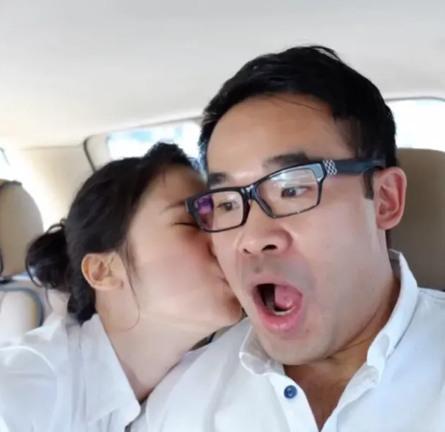 Empat Tahun Menikah, Laura Basuki - Suami Makin Lengket Mesra