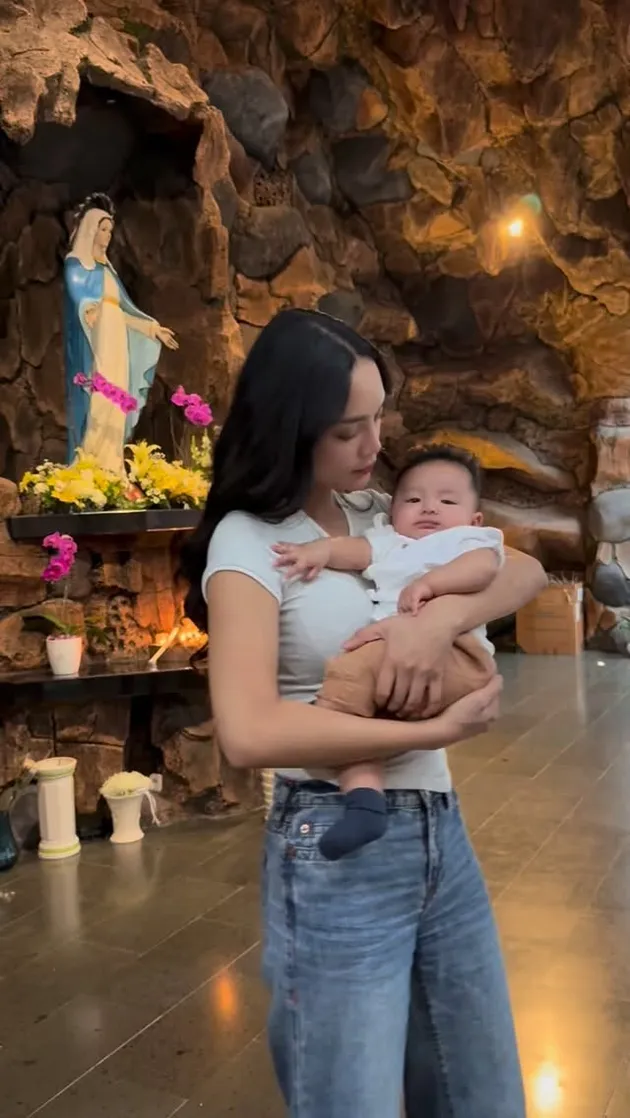 Erika Carlina &amp; anak