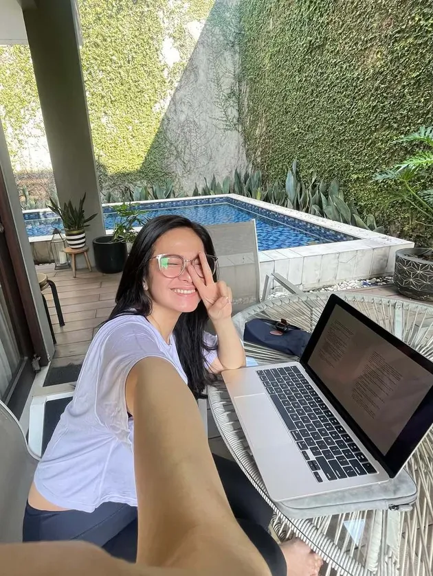 Ersa Mayori Mode Mahasiswa S2