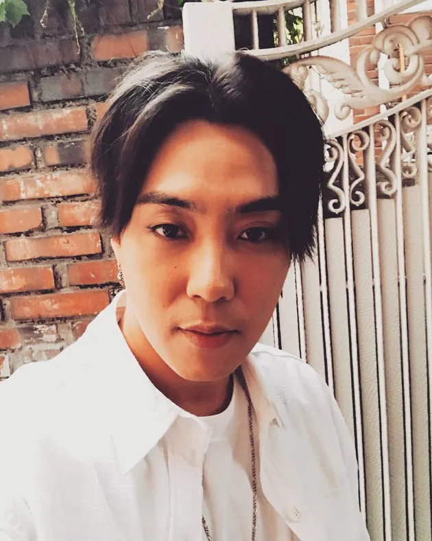 Eun Ji Won di Pinggir Jalan