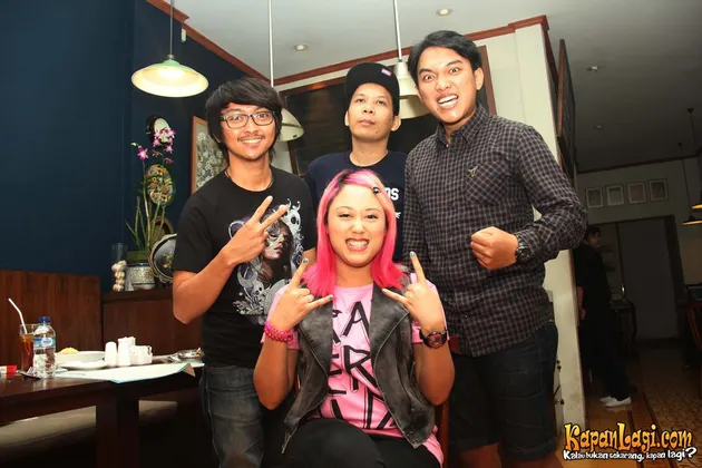 Edwin Cokelat dan muvann