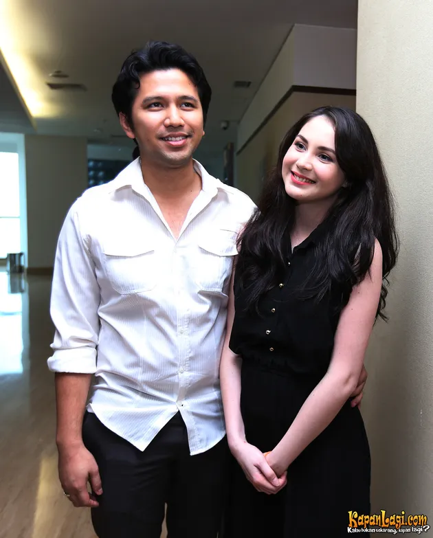 EKSPRESI BAHAGIA ARUMI BACHSIN DAN EMIL DARDAK - CERITA 