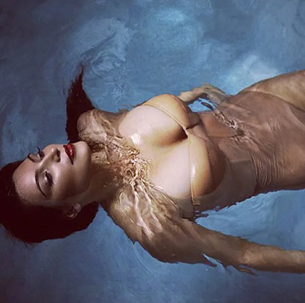 Foto Seksi Selebritis