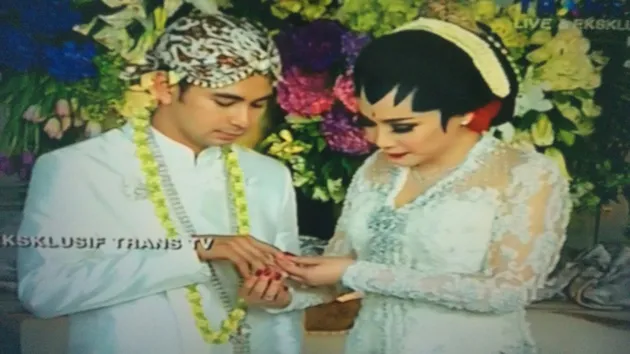 Nagita Slavina - Raffi Ahmad Menikah