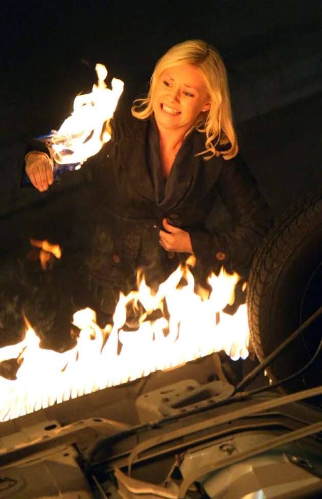 elisha cuthbert