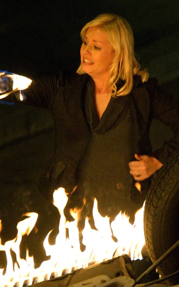 elisha cuthbert