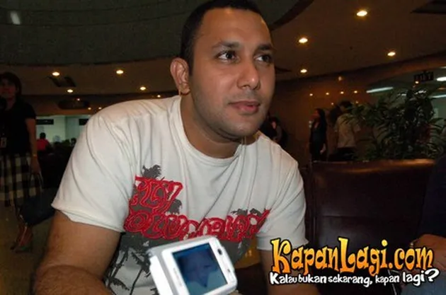 Eric Scada dan Lyra Virna