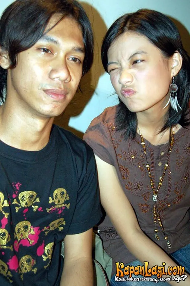 Eross Chandra dan Leony