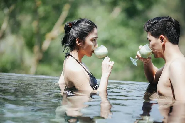 Chelsea Olivia - Glenn Alinskie