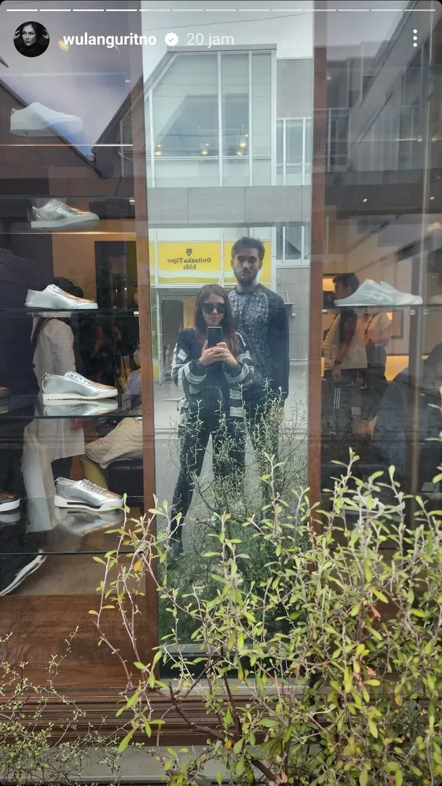 Wulan Guritno Liburan ke Jepang