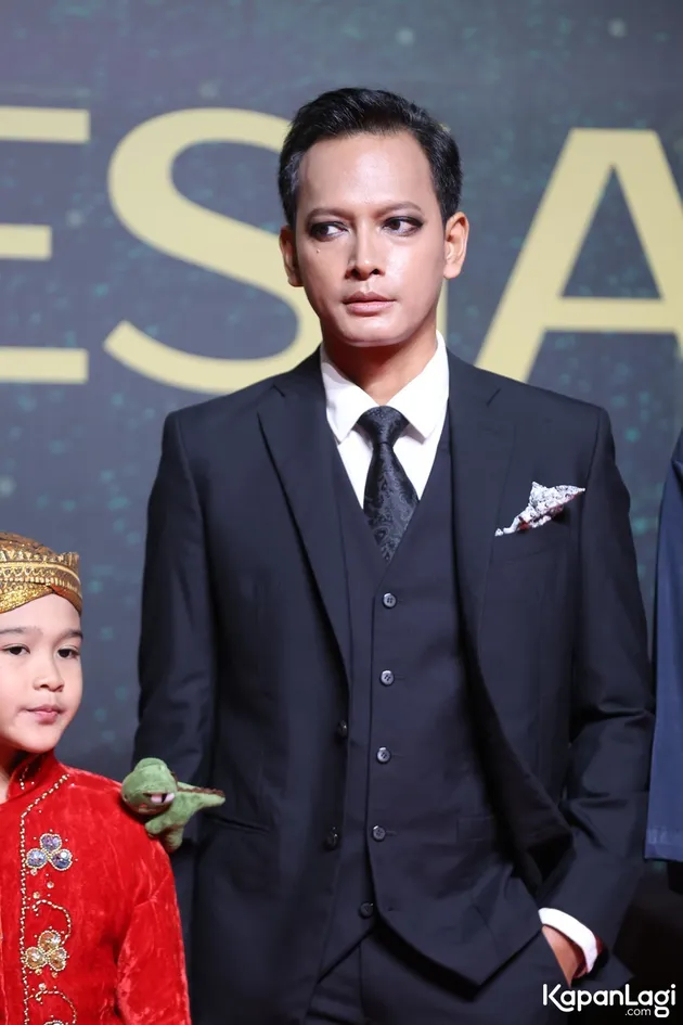 Fedi Nuril Penampilan Rapi