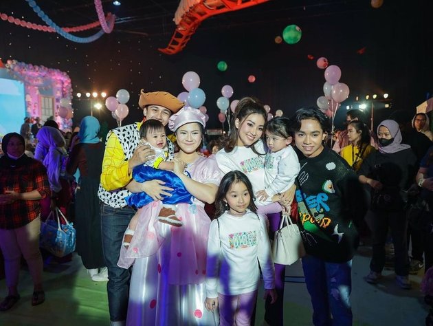 Felicya Angelista and Caesar Hito Hold a Luxurious Birthday Party for Baby Bible, Themed 'TOY STORY' - Inviting Many Celebrities