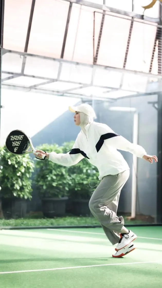 Aksi Fenita Arie di Lapangan