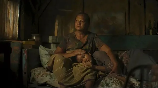 Sartika dan Maya di film Pangku