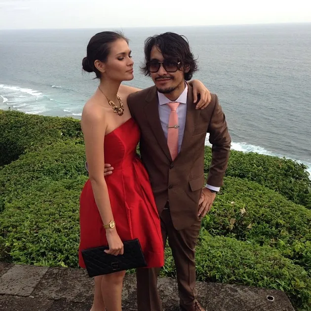 Kata Kata Keren Cowok Ganteng - Sarumpe