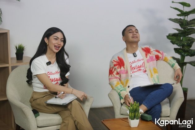 First Impression Raditya Dika and Ariel Tatum First Time Collaborating in Latest Film, Admit No Difficulties