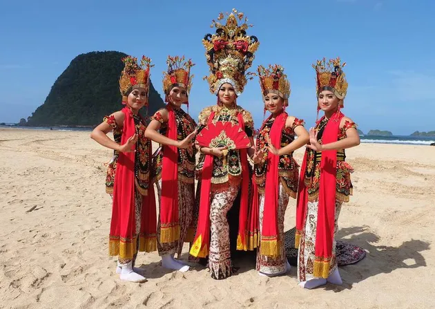 Fitri Carlina