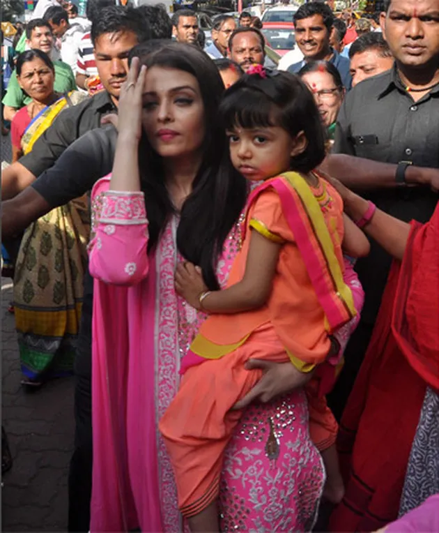 Aishwarya Rai &amp; Aaradhya Bachchan
