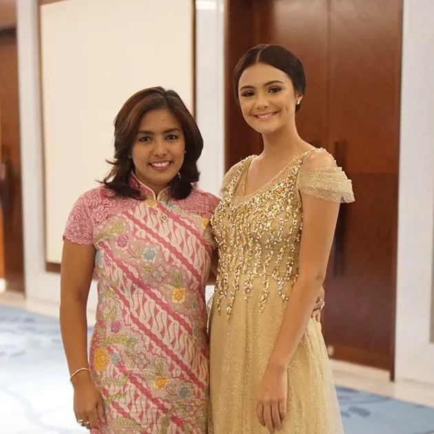 Amanda Rawles dan Ibunda