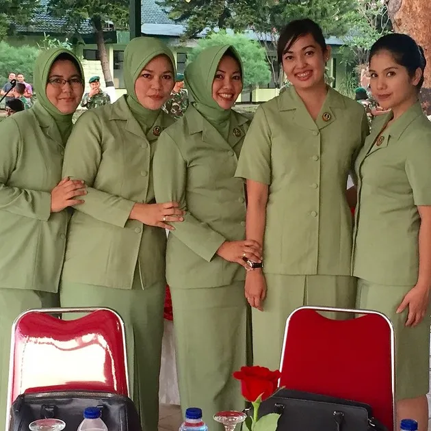 Annisa Pohan Ibu Persit