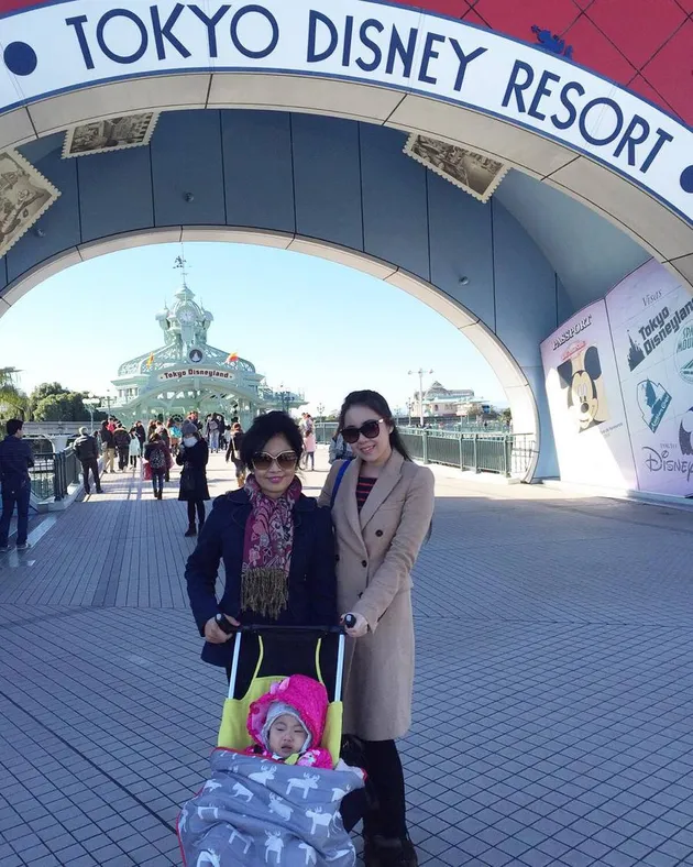 corryna putri, sandra dewi