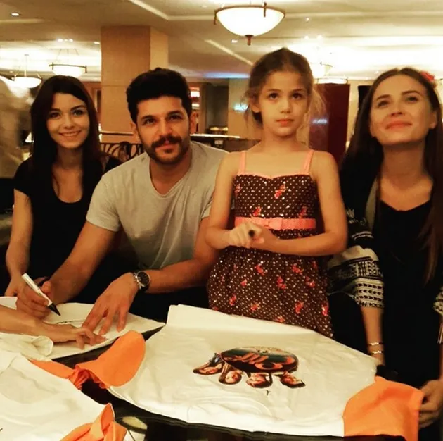 Elif ke Indonesia