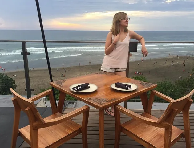Marshanda di Bali