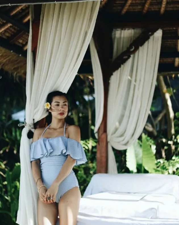 Jennifer Bachdim liburan di Bali