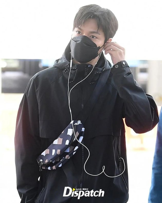 Foto-Foto Kece Lee Min Ho at Incheon Airport Heading to Milan, Handsome Even Without Mask!