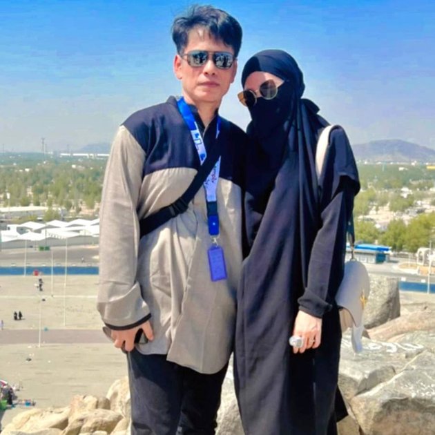 Photos of Lesti Kejora's Family During Umrah, Comment Column Filled with Disappointed Netizens Regarding the Withdrawal of Rizky Billar's Domestic Violence Report