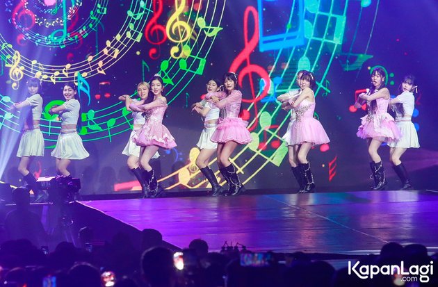 Photos of Red Velvet's 'R TO V in Jakarta' Concert, Still Exciting and Festive Despite Joy's Absence