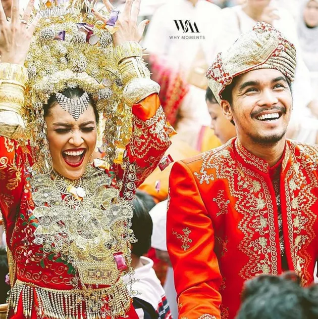 Foto Mesra Mario Irwinsyah &amp; Istri