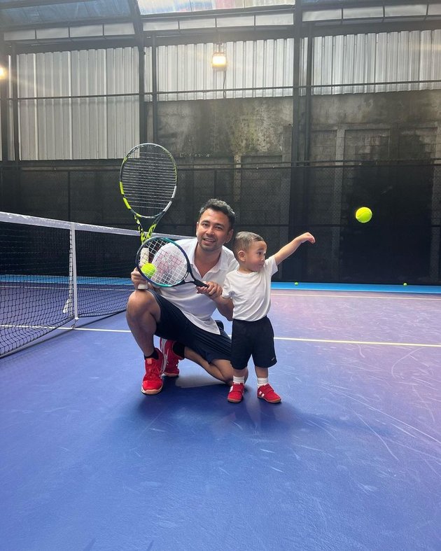 Photos of Rayyanza Cipung Invited by Raffi Ahmad to Play Tennis, Looking Like a Real Athlete - So Cute