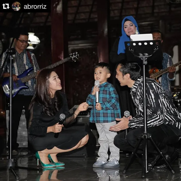 foto-foto tahun baru keluarga besar SBY