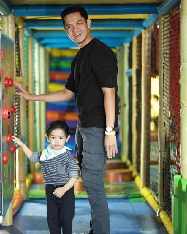 Papa Ganteng Seleb