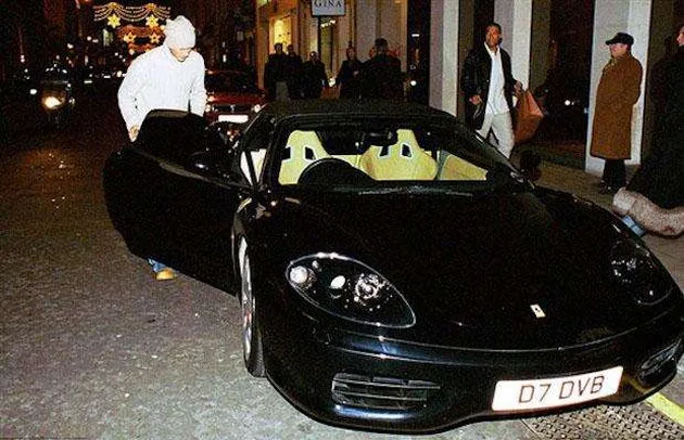 seleb yang punya mobil mewah, seleb yang punya ferrari