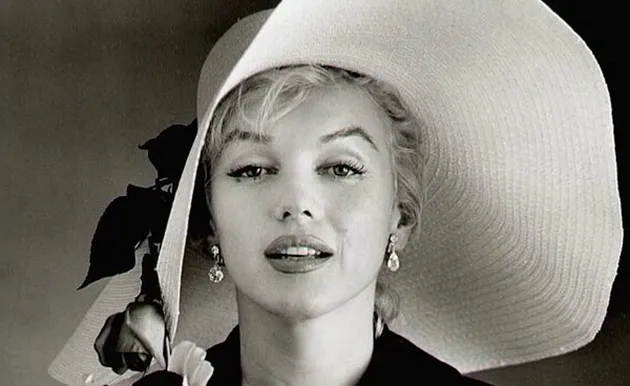 10 seleb wanita Hollywood tercantik