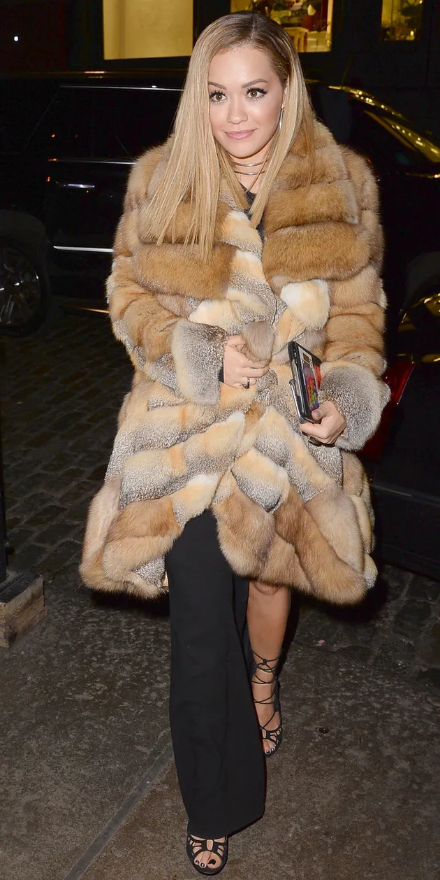 Fashion musim dingin ala selebriti Hollywood