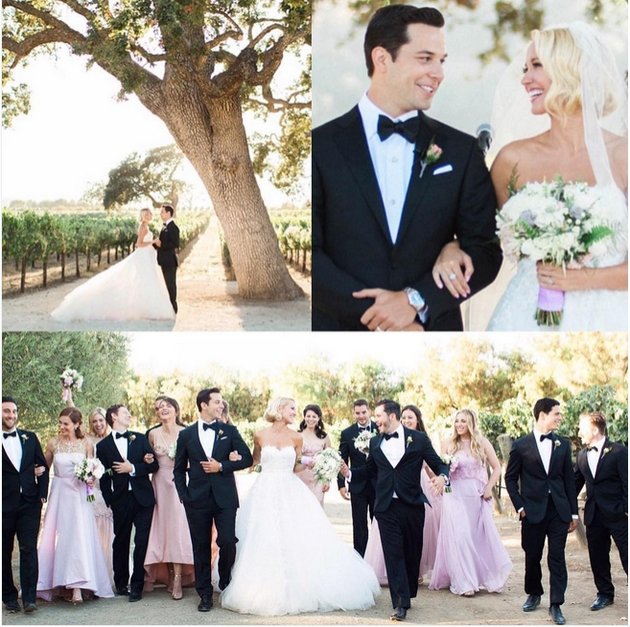 Skylar Astin dan Anna Champ - Kedua bintang film The Pitch Perfect ini menikah pada bulan September. Bahkan, Brittany Snow jadi bridesmaid mereka lho!