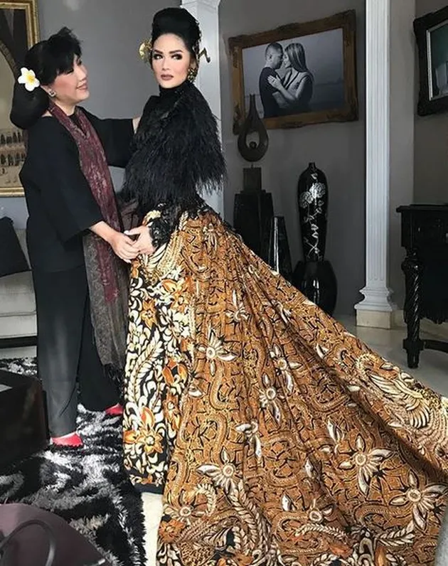 kebaya anne avantie