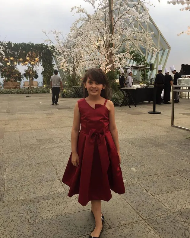 sandrina michelle di resepsi bella