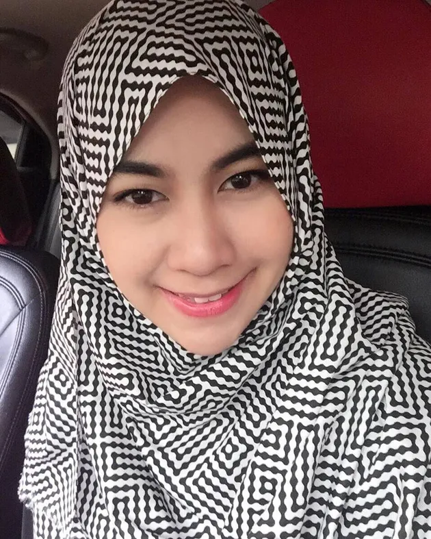 Seleb pakai hijab