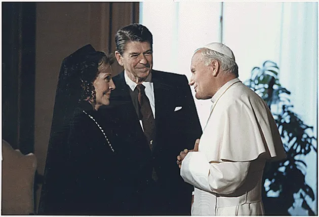 Nancy Reagan Meninggal Dunia