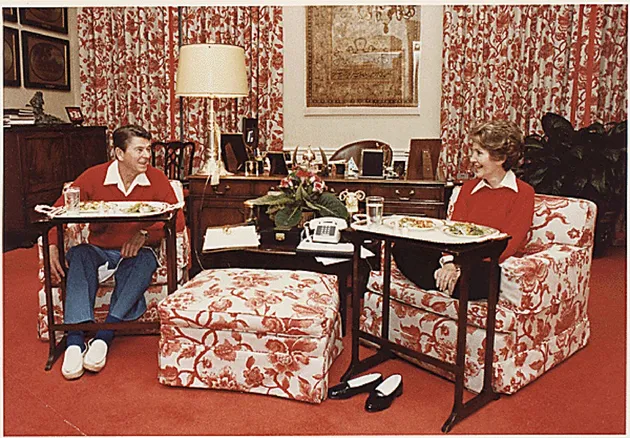 Nancy Reagan Meninggal Dunia