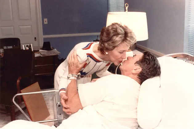 Nancy Reagan Meninggal Dunia